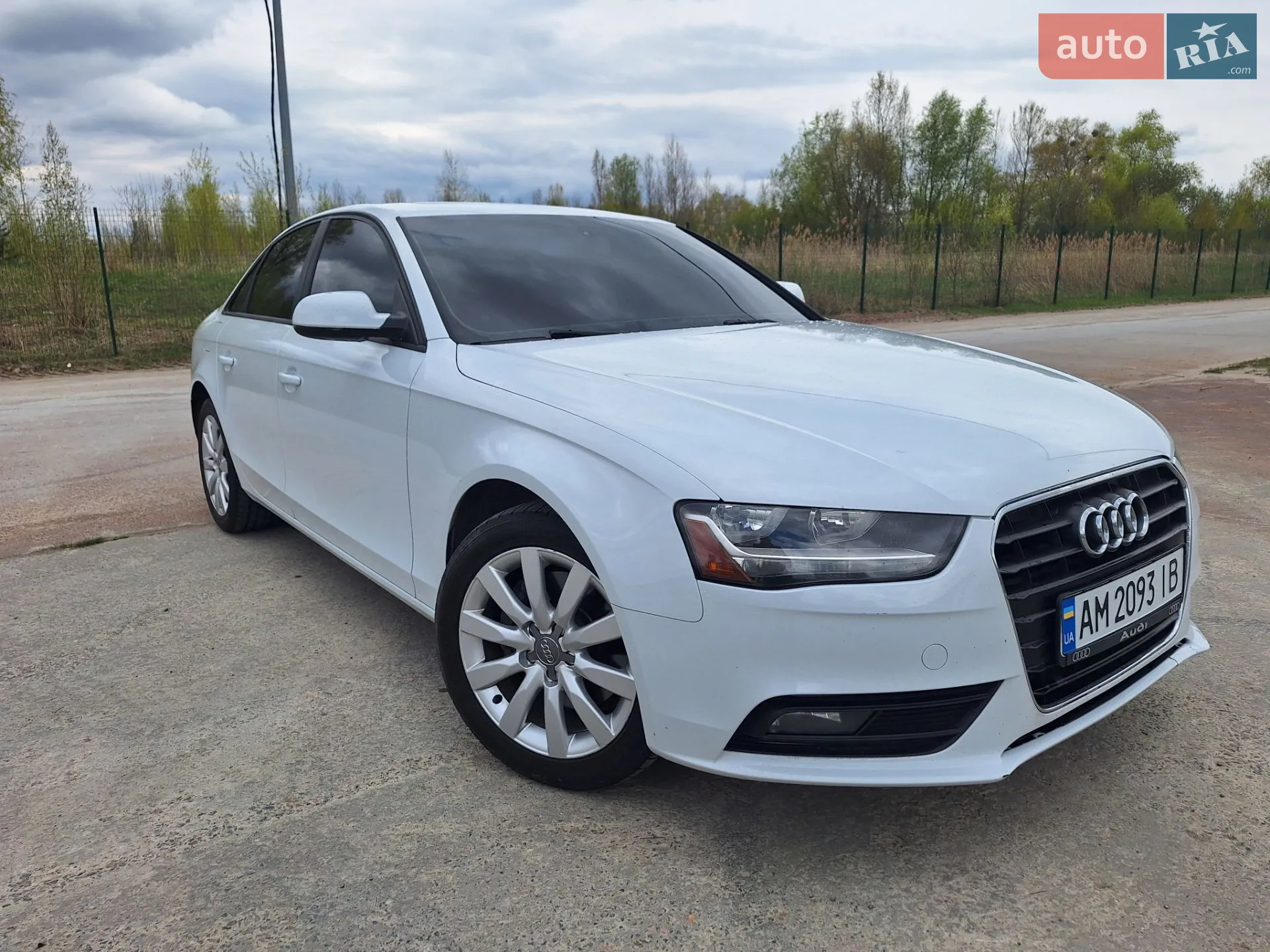 2013 Audi A4 - мініатюра 4