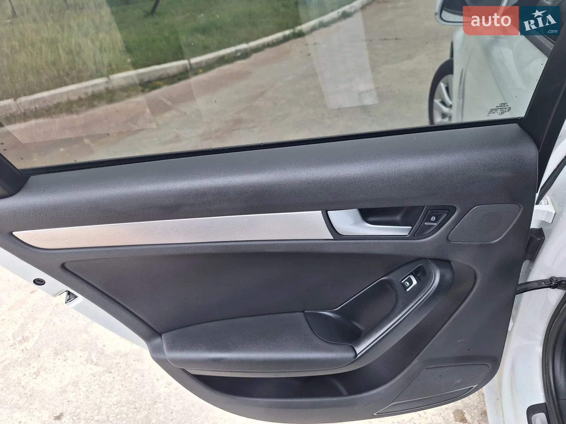 2013 Audi A4 - мініатюра 14