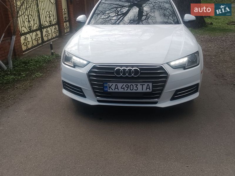 Седан Audi A4 2016 в Киеве