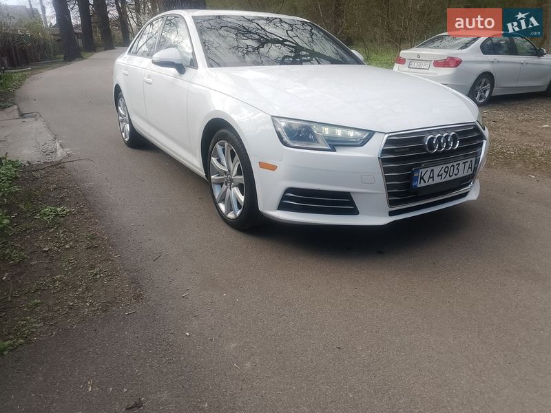 Седан Audi A4 2016 в Киеве