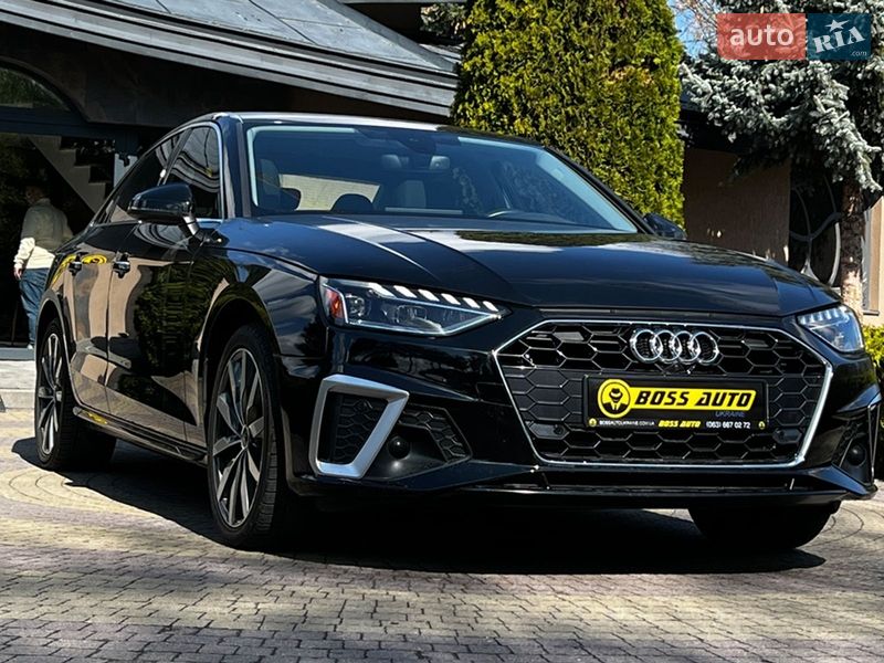 Седан Audi A4 2022 в Львове