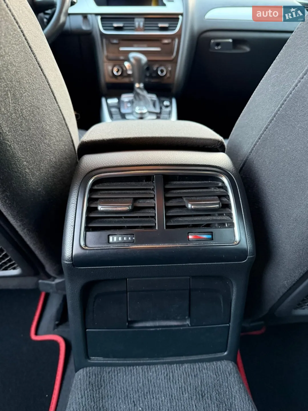 2010 Audi A4 - мініатюра 18