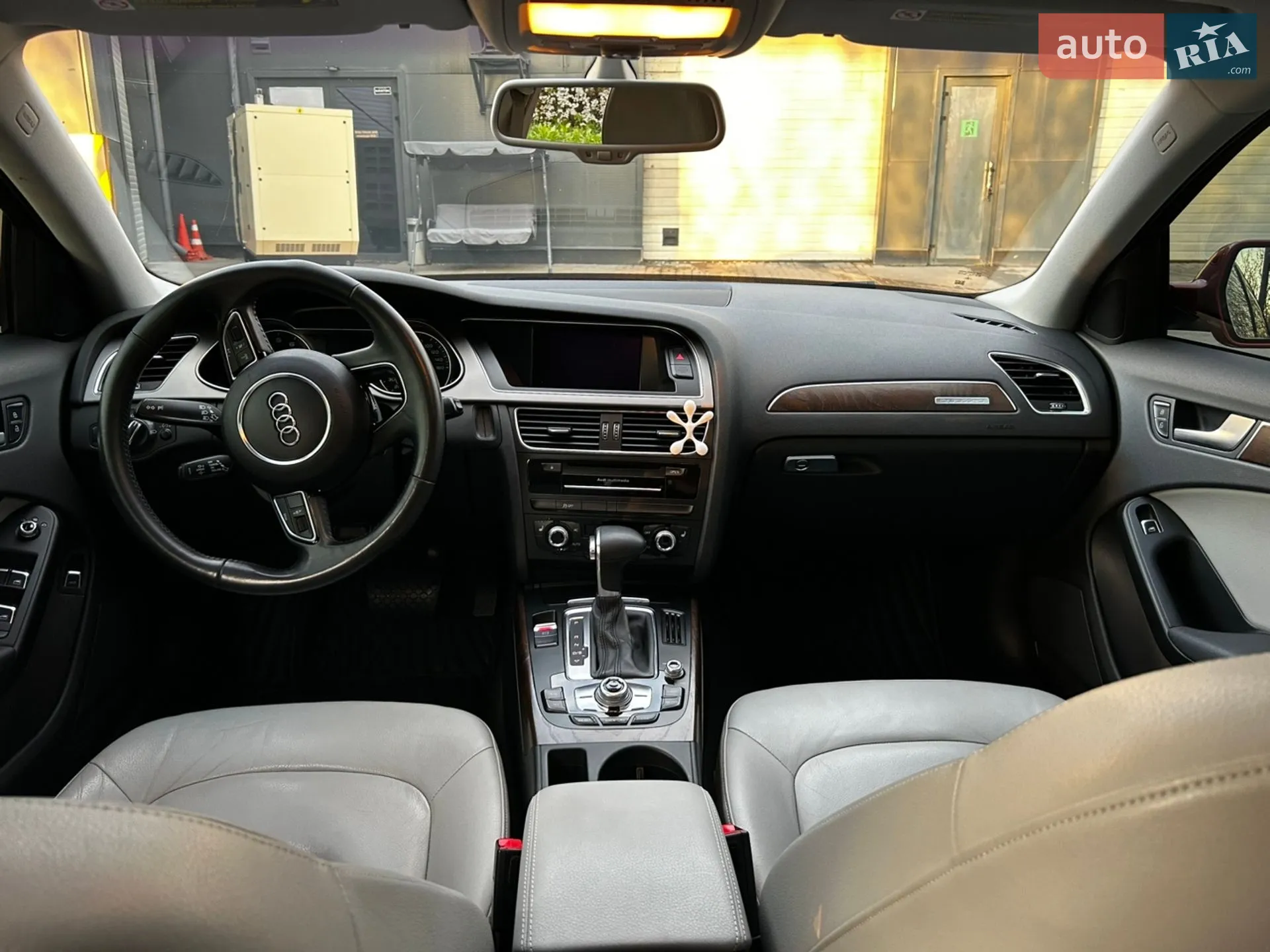 2012 Audi A4 - мініатюра 25