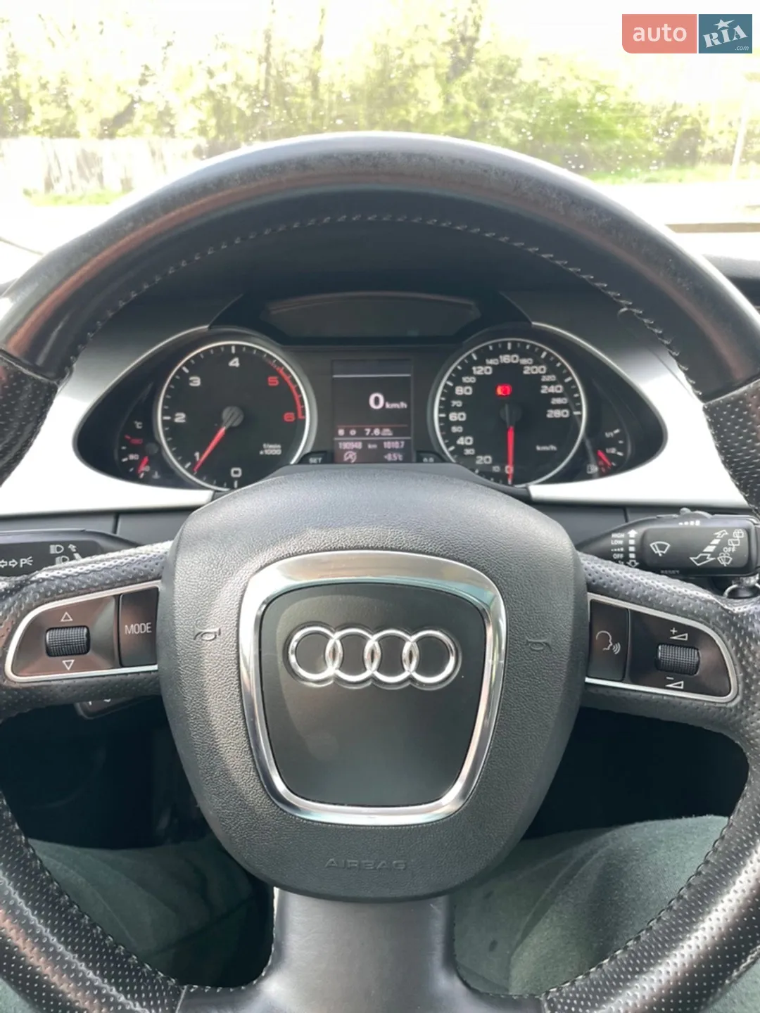2011 Audi A4 - мініатюра 9