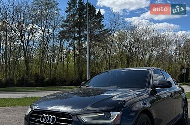 Седан Audi A4 2012 в Львові