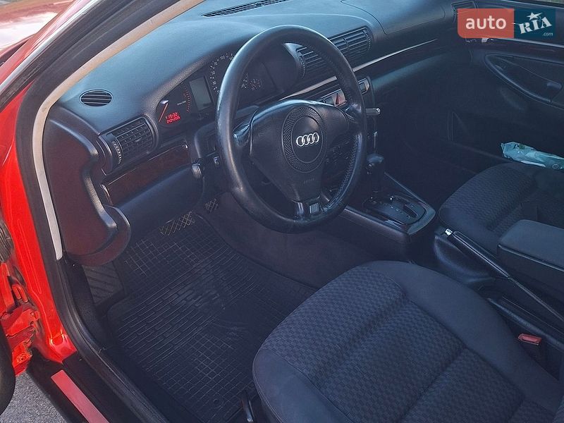 Универсал Audi A4 2001 в Гайсине