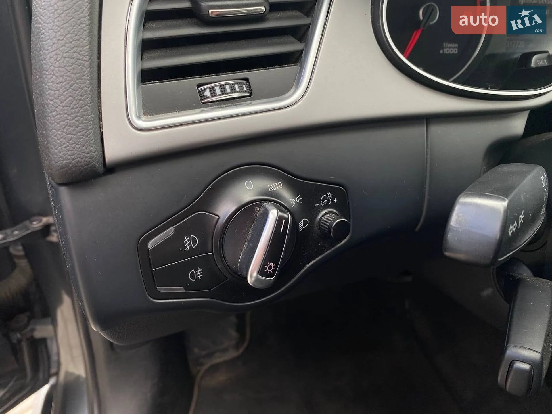 2013 Audi A4 - мініатюра 14