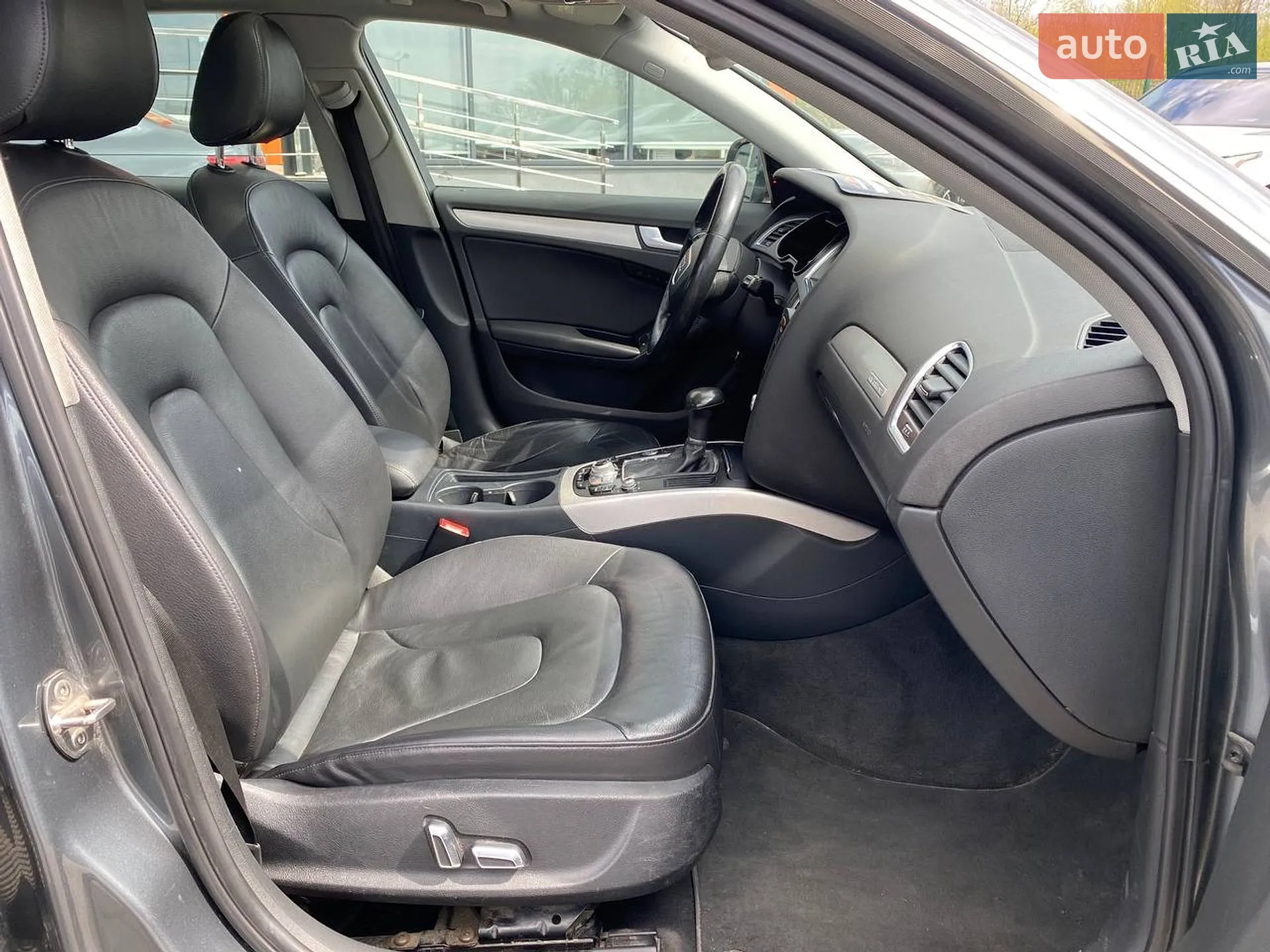 2013 Audi A4 - мініатюра 26