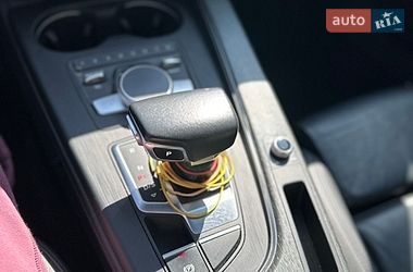 Седан Audi A4 2018 в Львове
