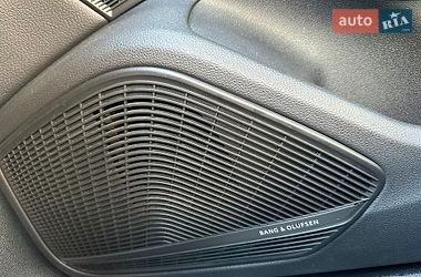 Седан Audi A4 2018 в Львове