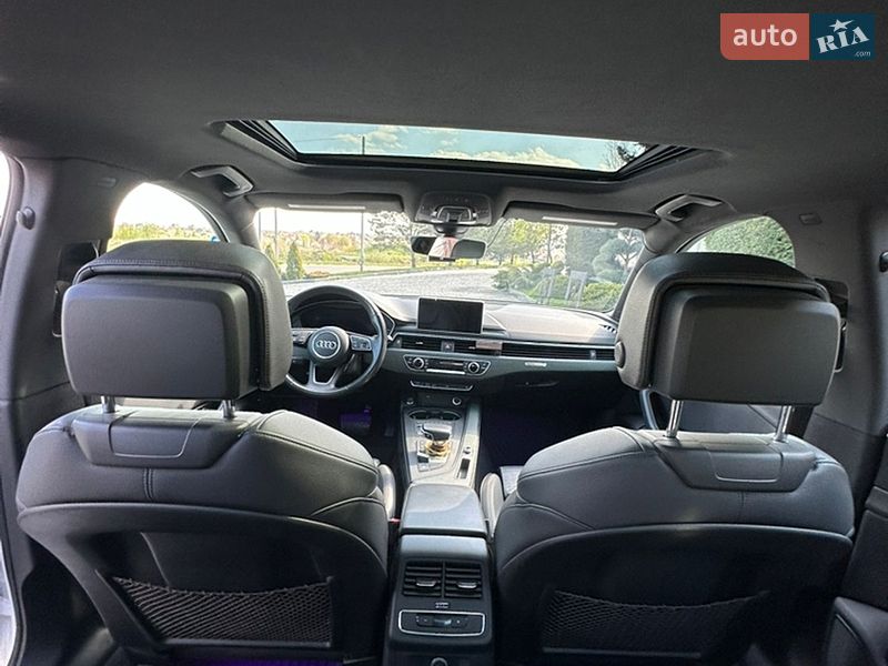 Седан Audi A4 2018 в Львове