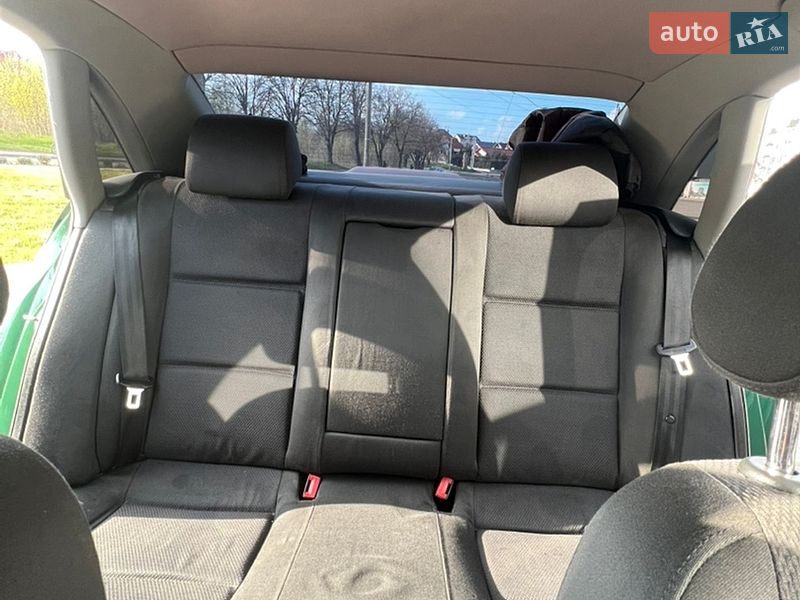 Седан Audi A4 2001 в Ровно фото 36 Седан Audi A4 2001 в Ровно