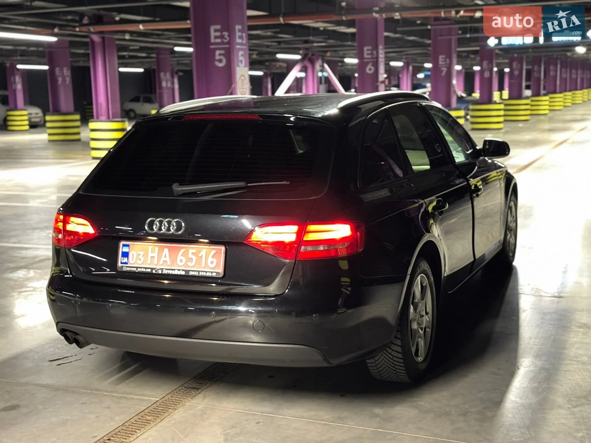 2010 Audi A4 - мініатюра 21