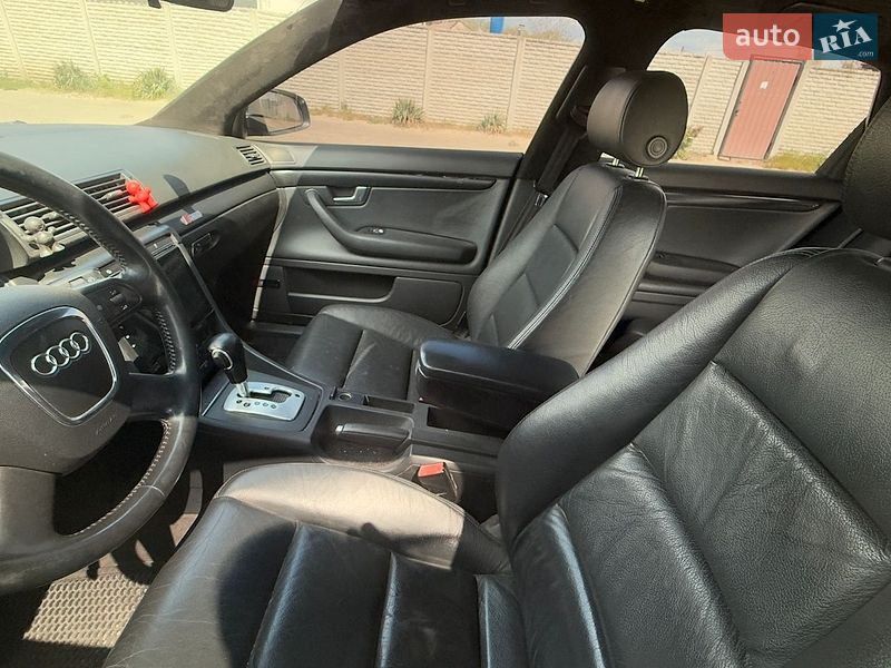 Седан Audi A4 2002 в Днепре