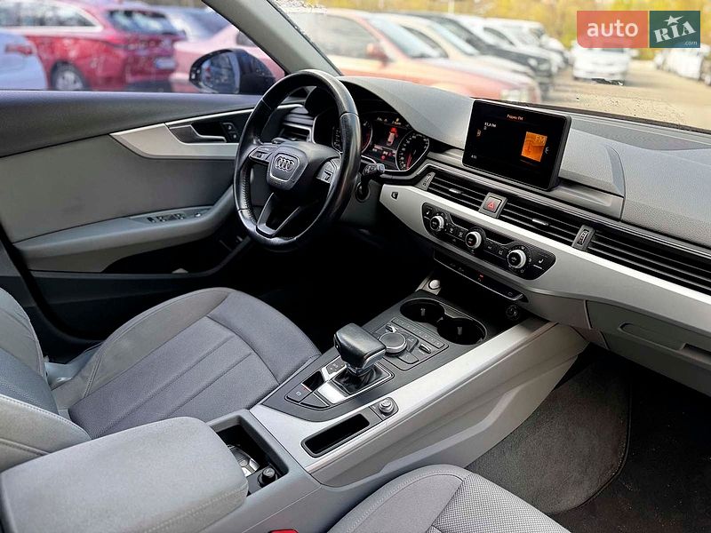Універсал Audi A4 2016 в Києві