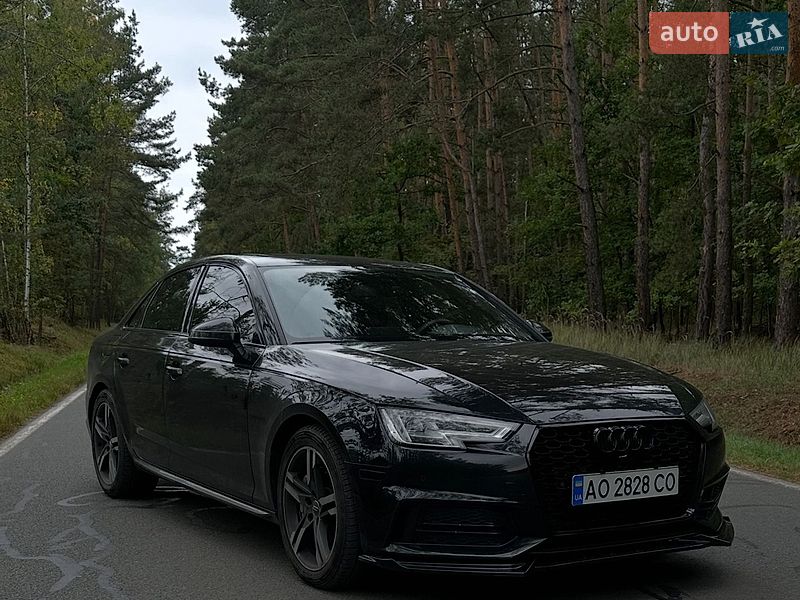Седан Audi A4 2017 в Ужгороде