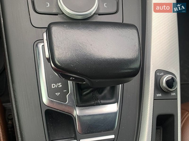 Седан Audi A4 2017 в Харькове