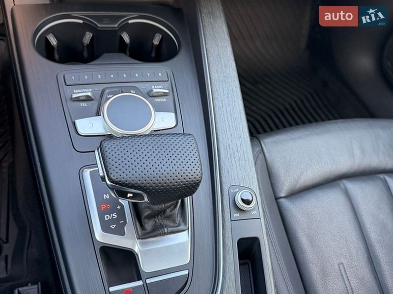Седан Audi A4 2018 в Кривом Роге
