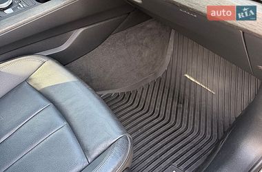 Седан Audi A4 2018 в Кривом Роге