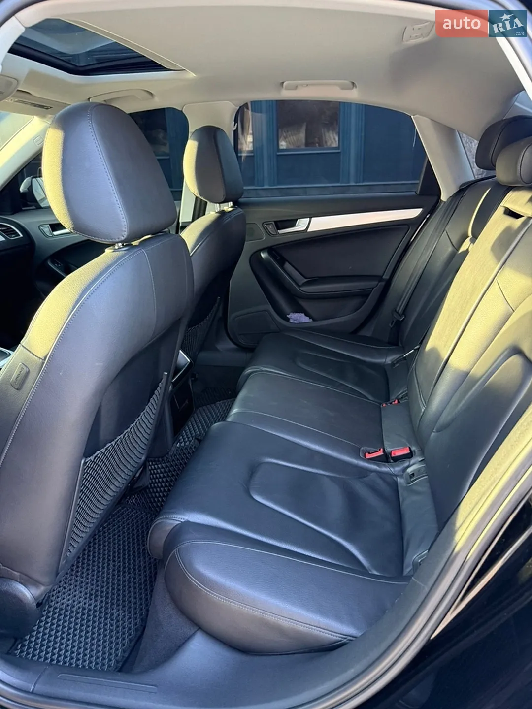 2010 Audi A4 - мініатюра 12
