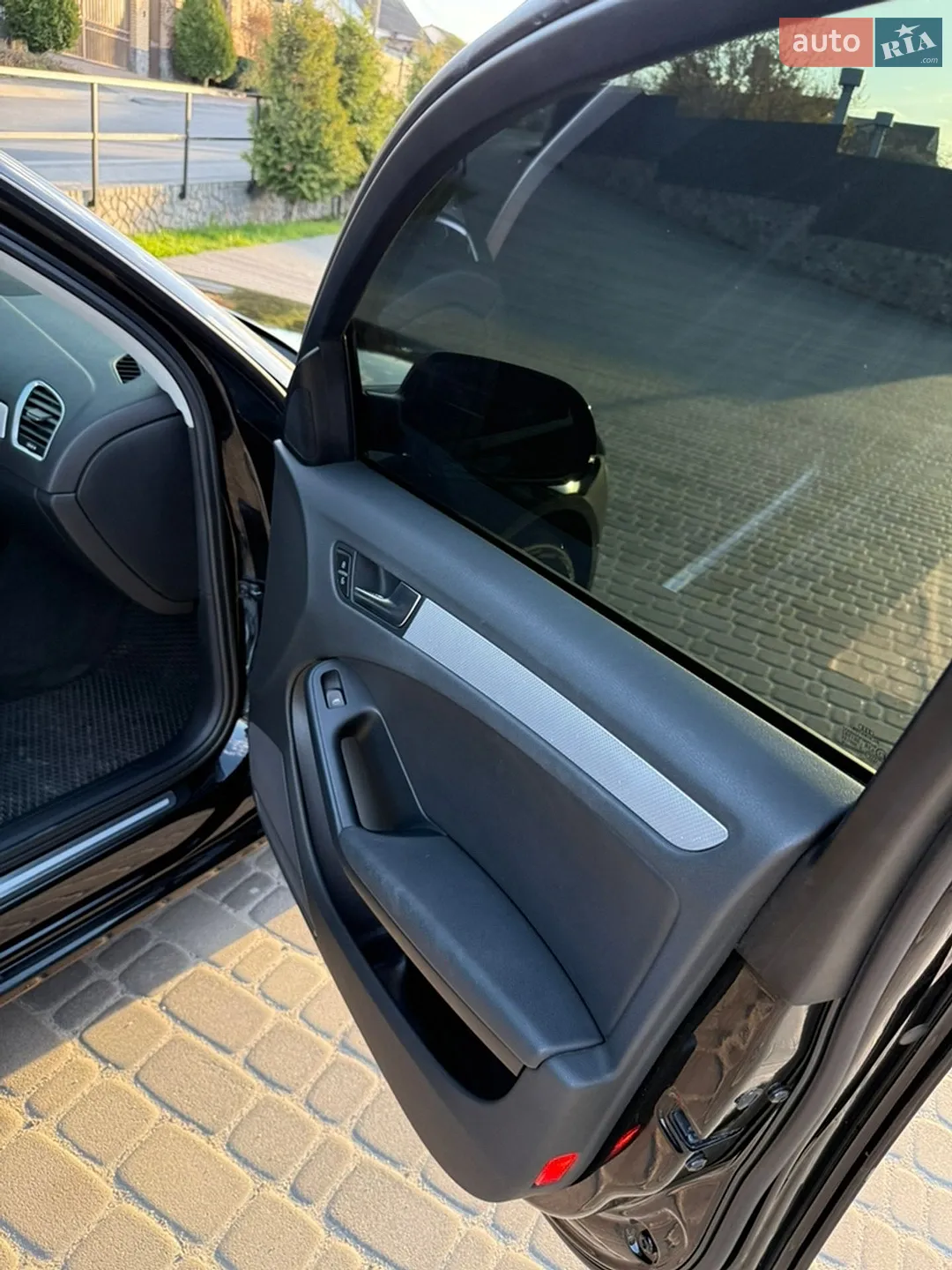 2010 Audi A4 - мініатюра 19