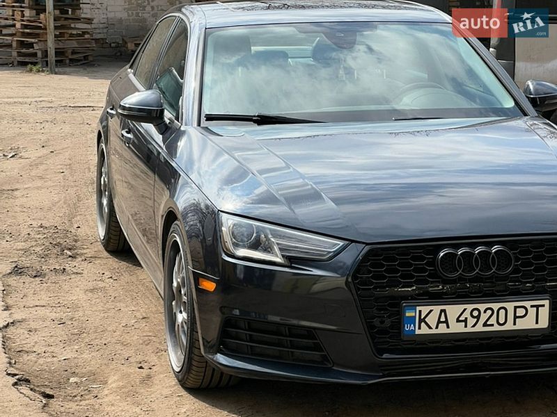 Седан Audi A4 2016 в Киеве