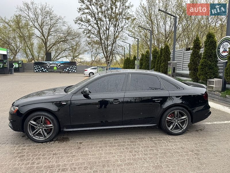 Седан Audi A4 2015 в Харькове