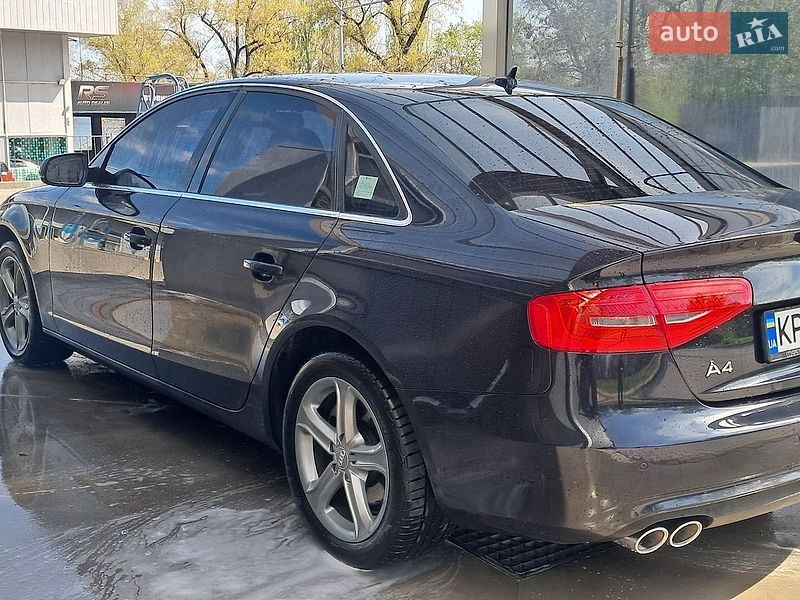 Седан Audi A4 2014 в Запорожье