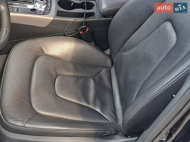 Седан Audi A4 2014 в Запорожье