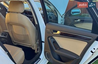 Седан Audi A4 2014 в Львові