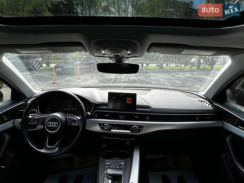 Седан Audi A4 2016 в Львове