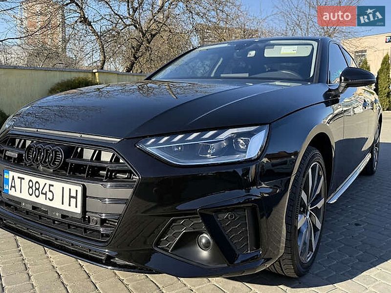 Седан Audi A4 2021 в Ивано-Франковске