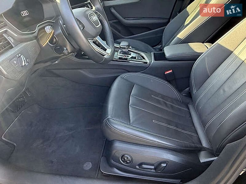 Седан Audi A4 2021 в Ивано-Франковске