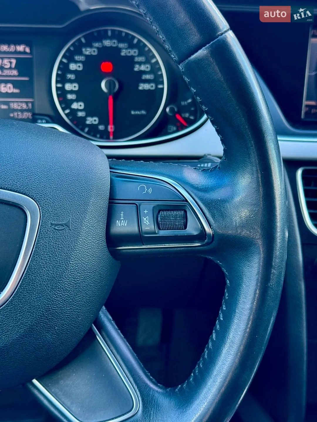 2015 Audi A4 - мініатюра 25