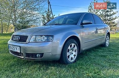 Седан Audi A4 2003 в Богодухіву