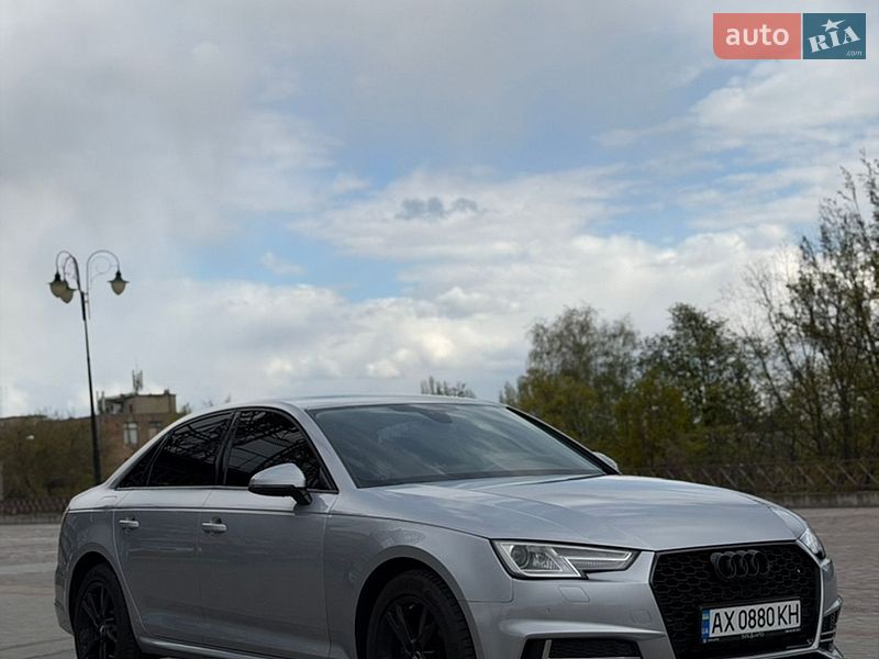 Седан Audi A4 2018 в Харькове