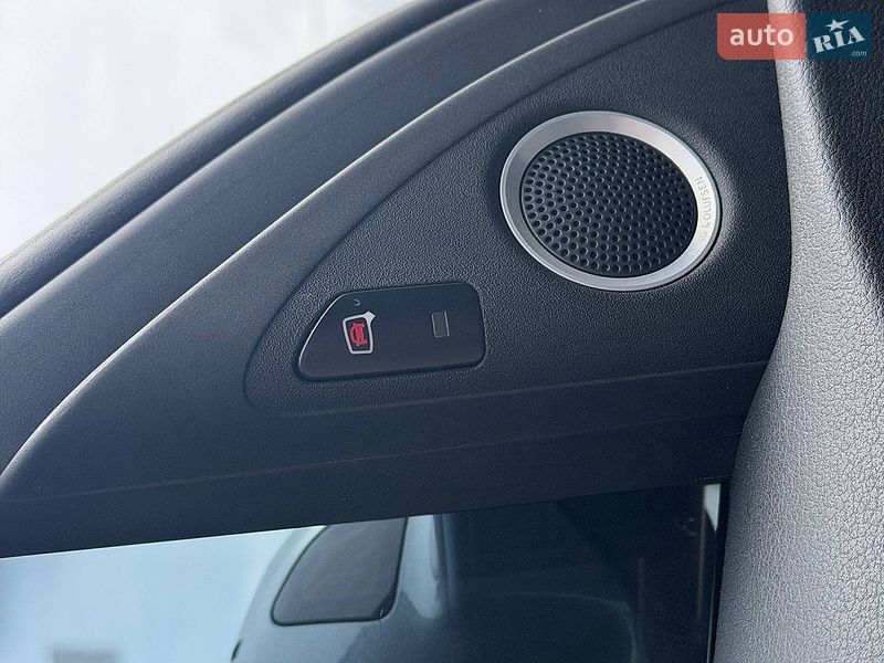 Седан Audi A4 2015 в Києві
