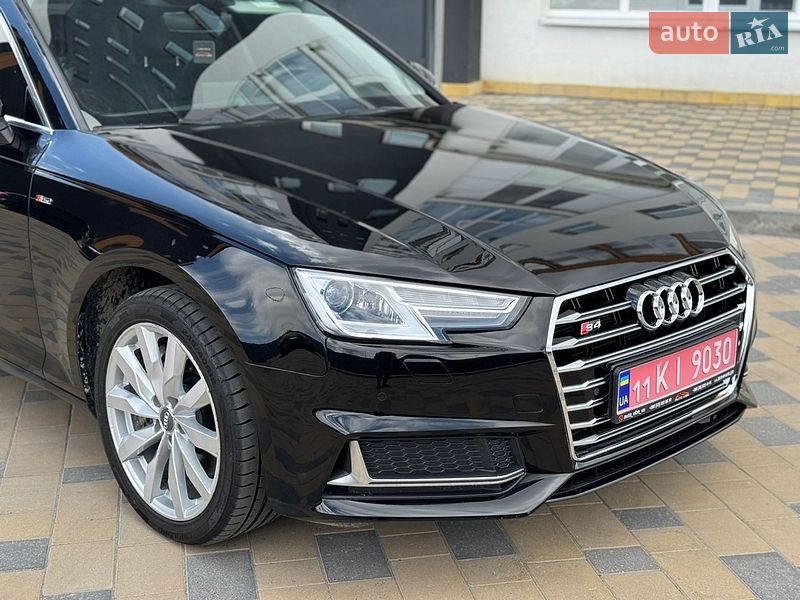 Седан Audi A4 2019 в Виннице
