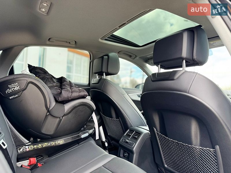 Седан Audi A4 2019 в Виннице