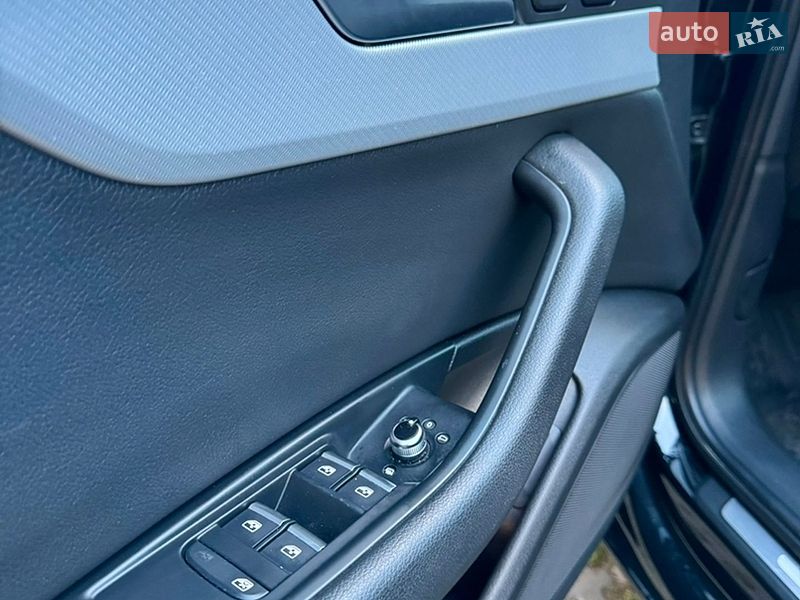 Седан Audi A4 2016 в Киеве