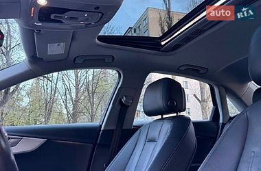 Седан Audi A4 2016 в Киеве