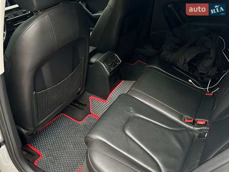 Седан Audi A4 2011 в Киеве