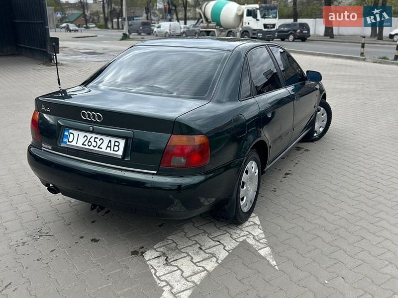 Седан Audi A4 1996 в Хмельницком