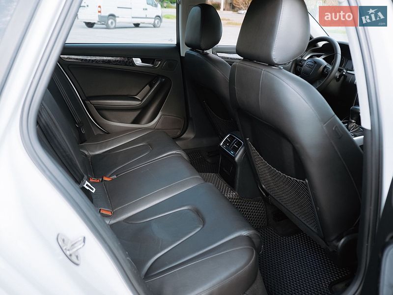 Седан Audi A4 2009 в Запорожье