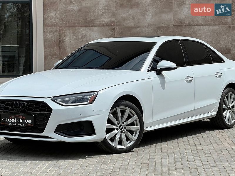 Седан Audi A4 2021 в Николаеве