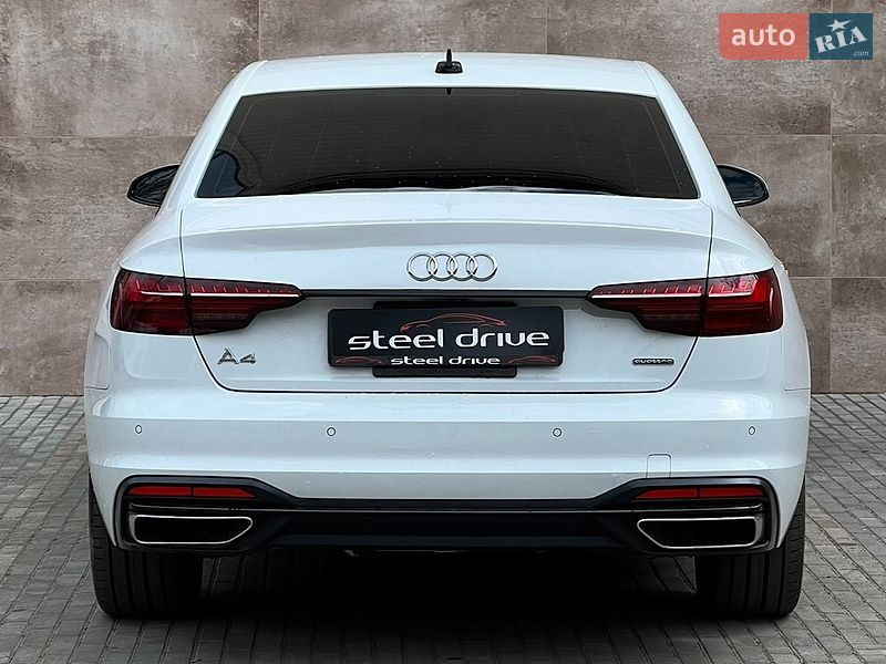 Седан Audi A4 2021 в Николаеве