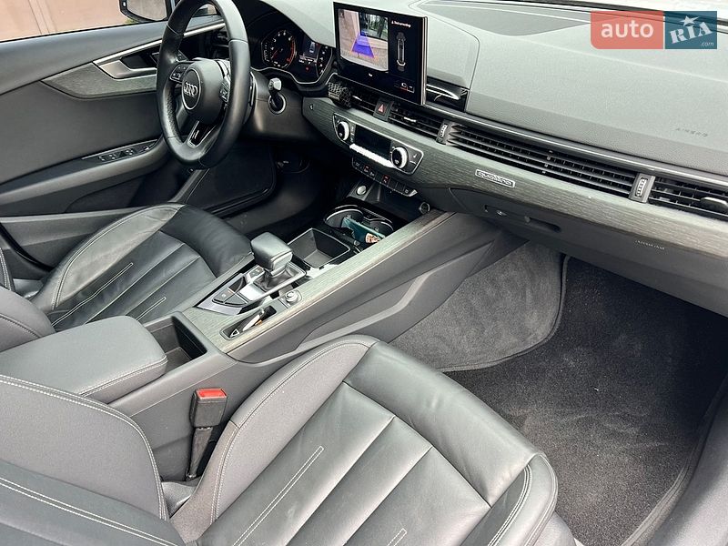 Седан Audi A4 2021 в Николаеве