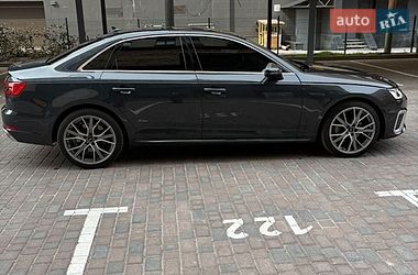 Седан Audi A4 2019 в Днепре