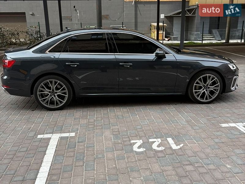 Седан Audi A4 2019 в Днепре