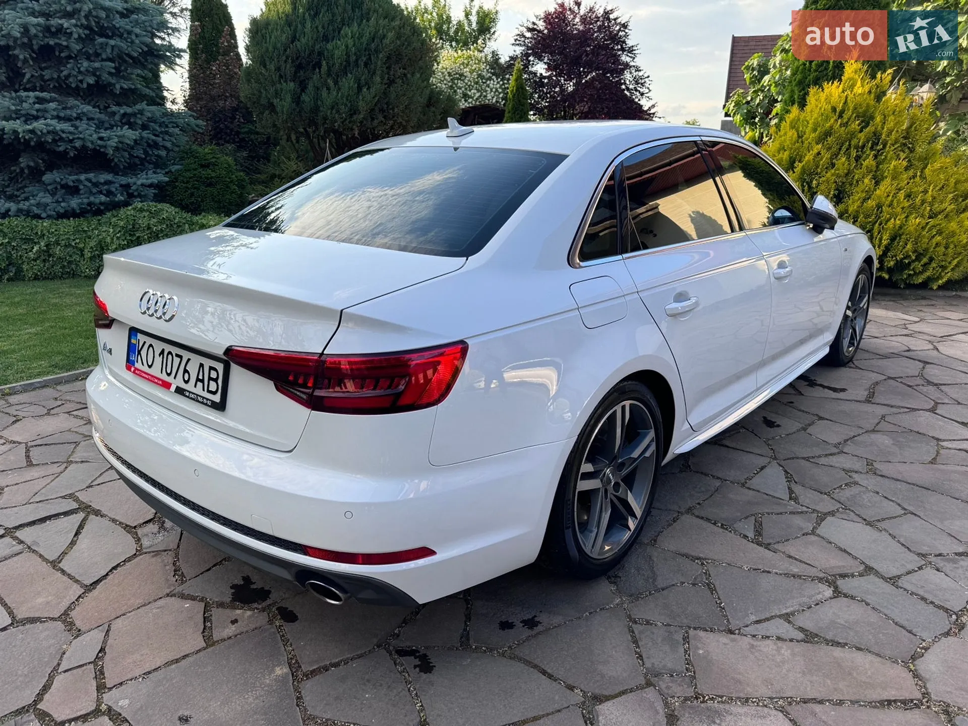 2016 Audi A4 - мініатюра 8